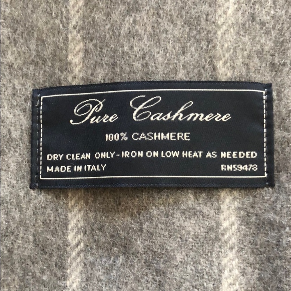 100% Italian Cashmere Gray Scarf, white stripes